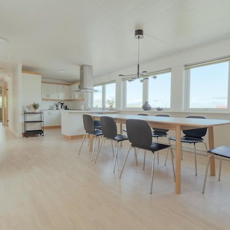 5 Bedroom Penthouse Apartment / Downtown / Marina Torshavn Bagian luar foto