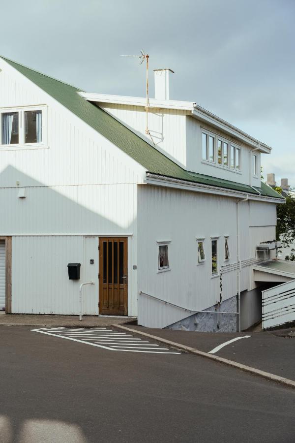 5 Bedroom Penthouse Apartment / Downtown / Marina Torshavn Bagian luar foto